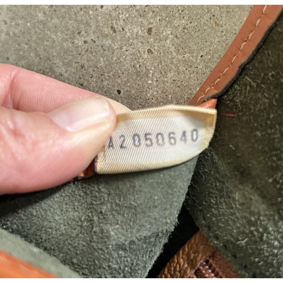 Vintage Dooney & Bourke AWL Pochette Cavalry Bag Ivy Dark Green British Tan - Picture 8 of 11